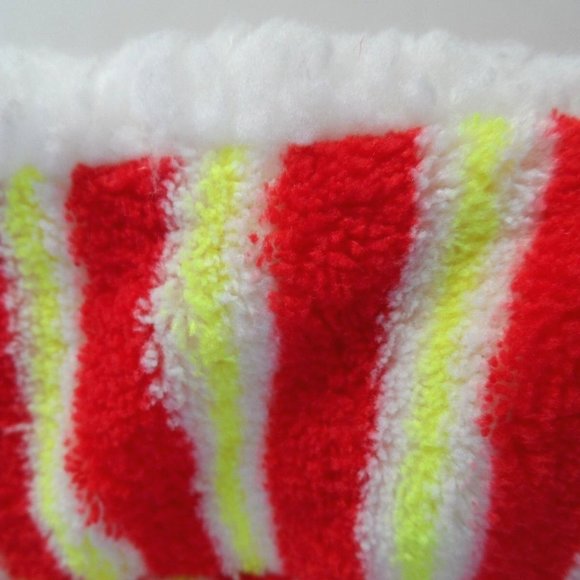 Great Christmas Sherpa Cozy Slippers Non Slip Bottom - Santa Size: L/XL 8-10 - Picture 4 of 9